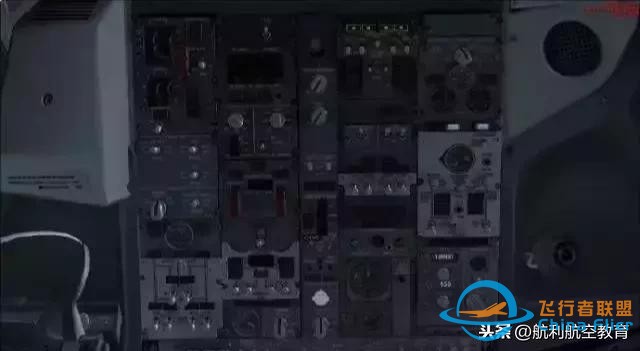 B737飛機駕駛艙說明書（精華）-3085