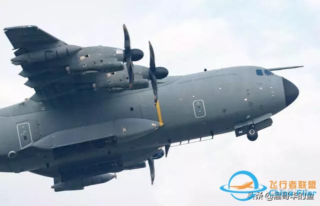 空中加油飛機(jī)A400M近距離接觸 原來(lái)是這樣加油的-7282