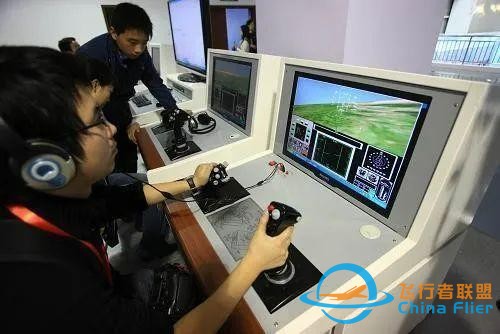 普通人是否也能參加航空模擬器飛行-9734