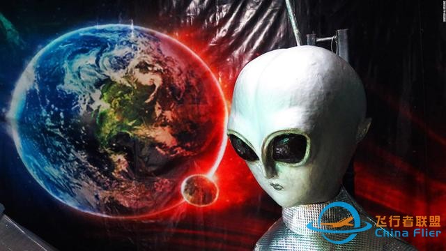 近1600頁UFO報告，美國猜想外星人技術，或能超光速飛行-3746