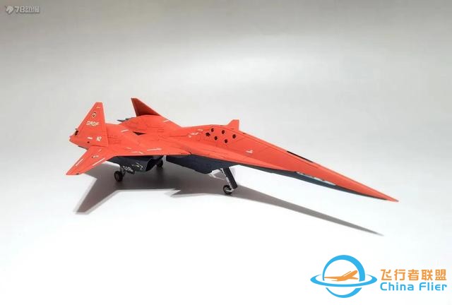 《皇牌空戰》：ADF-01 鷹隼 戰斗機-2002