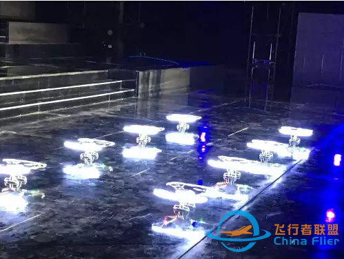 不用驚訝無人機舞蹈!盤點無人機編隊飛行的技術or伎倆-7020