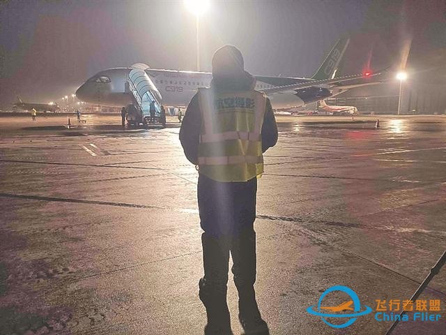 哈爾濱這群“追飛機的人”有個觀景夢-3095