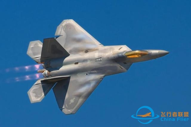 美專家：殲20在模擬戰斗中不是F22對手，兩者根本不是一個等級的-3736