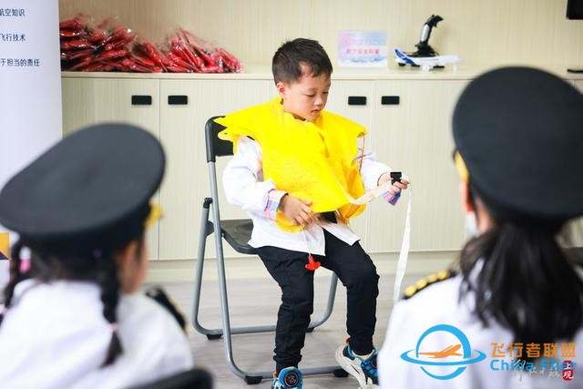 全國助殘日：聽障孩子走進航空運動基地體驗模擬飛行-1303