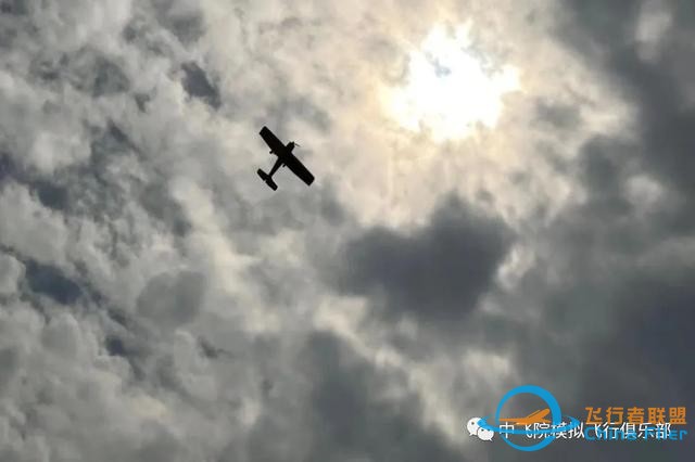 “雛鷹乘風起，天高任我飛”——模擬飛行航空志愿服務(wù)團進校園-8073