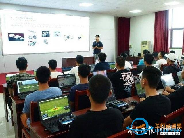 報名參軍大學畢業生入役前苦練無人機技術，培養未來必備技能-6063
