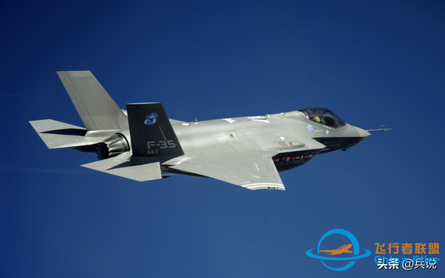 “洗個澡”就面臨報廢！F35兩次墜毀，又曝大缺陷，還能稱王？-3719