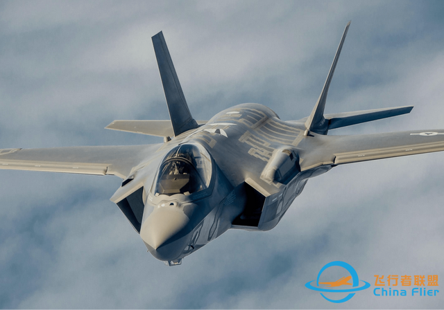 一架“無尾戰機”，使美方意識到，中國對六代機的理解已領先了！-495