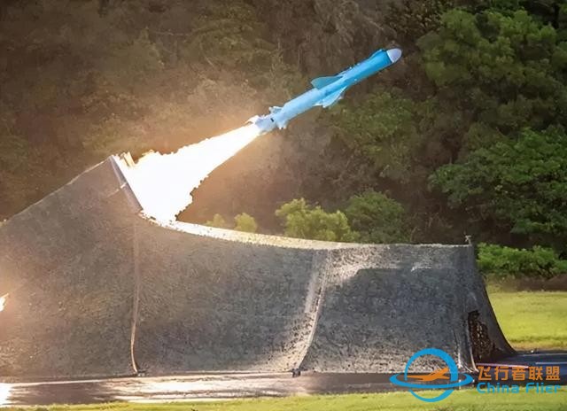 被解放軍打了一個措手不及，臺軍倉皇間，發(fā)現(xiàn)三種武器最靠得住-9632