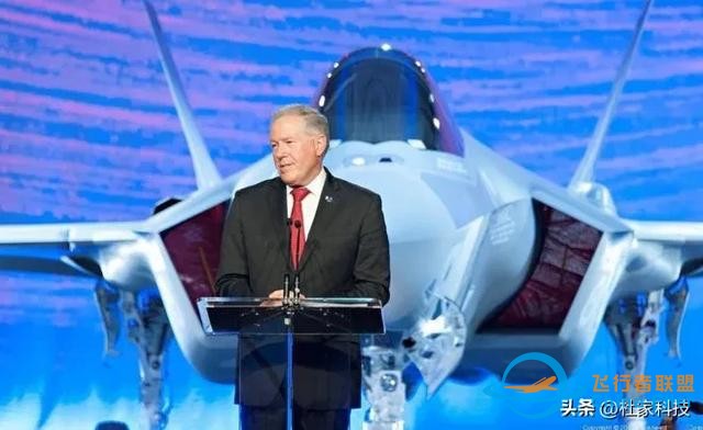 破防了！對中國六代機，美空軍部長終回應：被甩下太多，跟不上了-9828