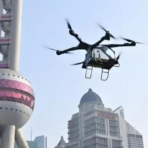 低空經(jīng)濟帶你飛，引爆萬億級市場、5.5G、飛行汽車……